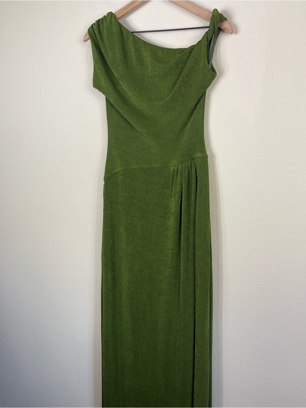 Khanums Slinky Off The Shoulder Maxi Dress in Khaki Size Large NWT - Picture 8 of 11